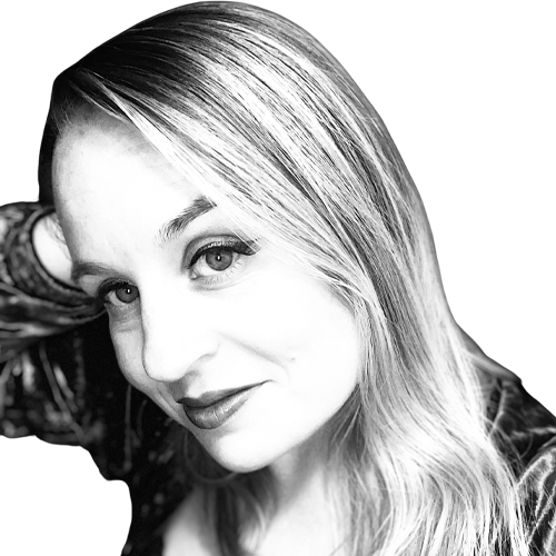 A headshot of Erin Bernard.