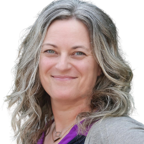 A headshot of Laura McFarren.