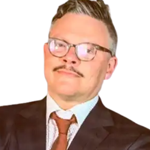 A headshot of Matthew Ray.