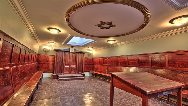 Jewish History Self-Guided Walking Tour